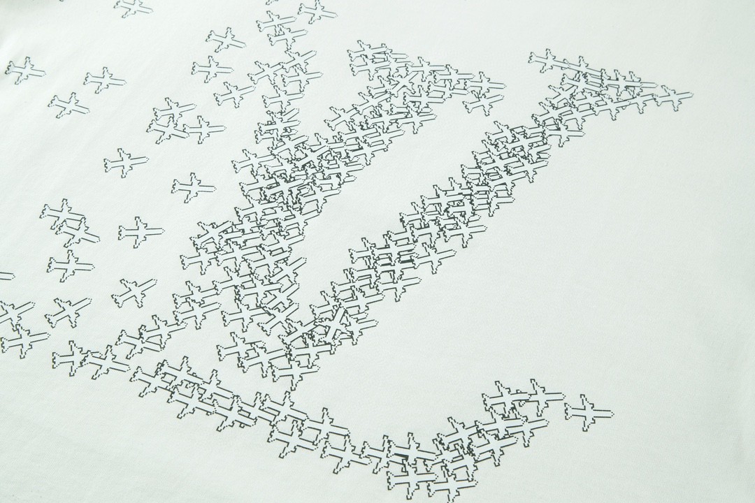 LOUIS VUITTON 路易威登 Planes 飞机印花短袖 圆领 T 恤 上衣 夏款 男女同款 白色 1A5WE2