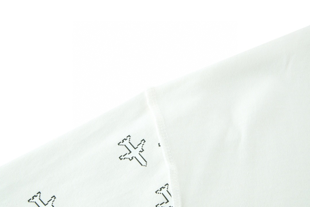 LOUIS VUITTON 路易威登 Planes 飞机印花短袖 圆领 T 恤 上衣 夏款 男女同款 白色 1A5WE2