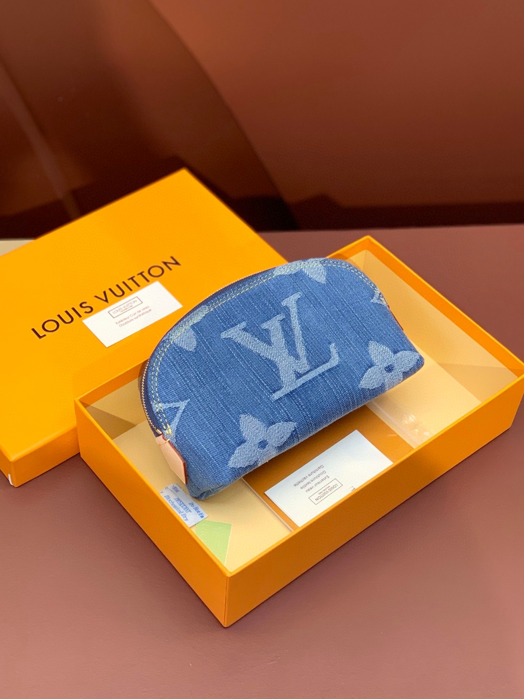 LOUIS VUITTON 路易威登 Pochette Cosmetique PM 老花拉链开合牛仔布 洗漱包 化妆包 小号 蓝色 M24316