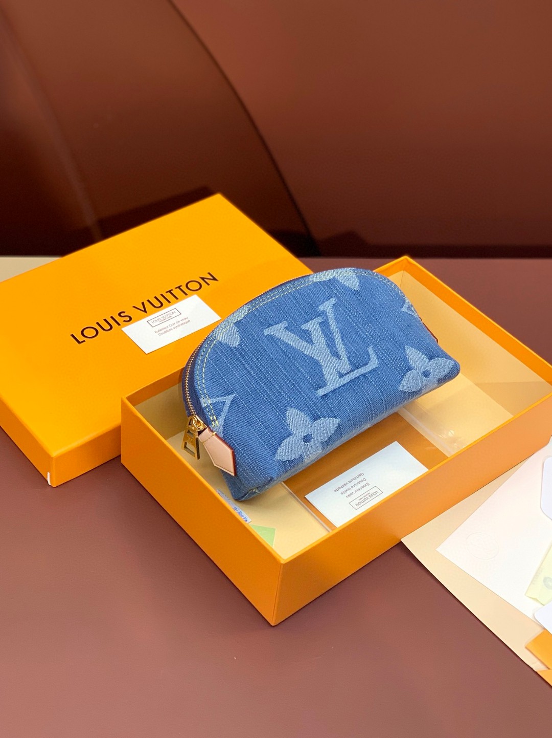 LOUIS VUITTON 路易威登 Pochette Cosmetique PM 老花拉链开合牛仔布 洗漱包 化妆包 小号 蓝色 M24316