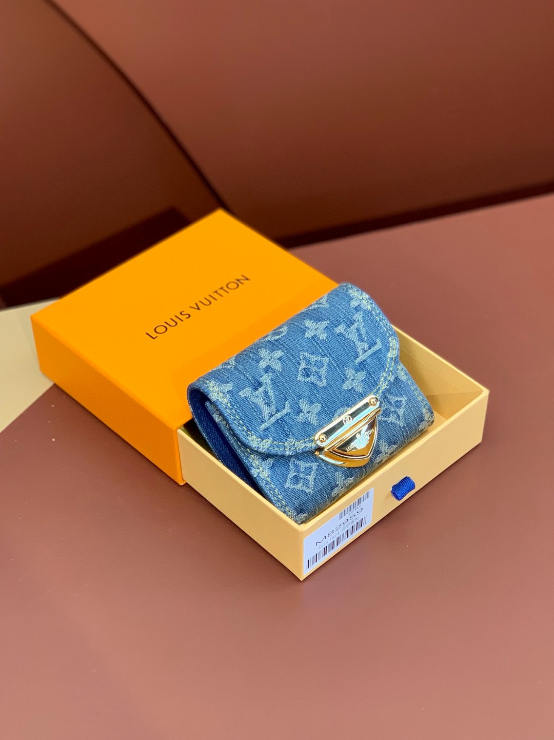 LOUIS VUITTON 路易威登 Victorine 锁扣拉链开合字母徽标牛仔布 零钱包 钱夹 钱包 蓝色 M82959