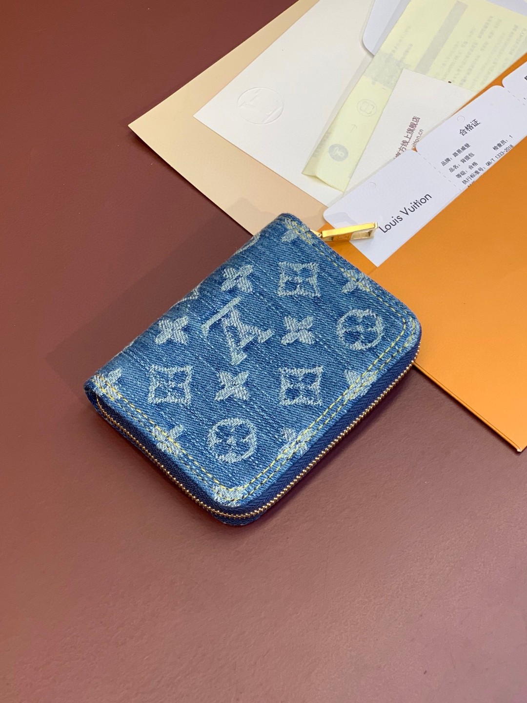 LOUIS VUITTON 路易威登 字母提花拉链牛仔零钱包 钱夹 钱包 蓝色 M82957