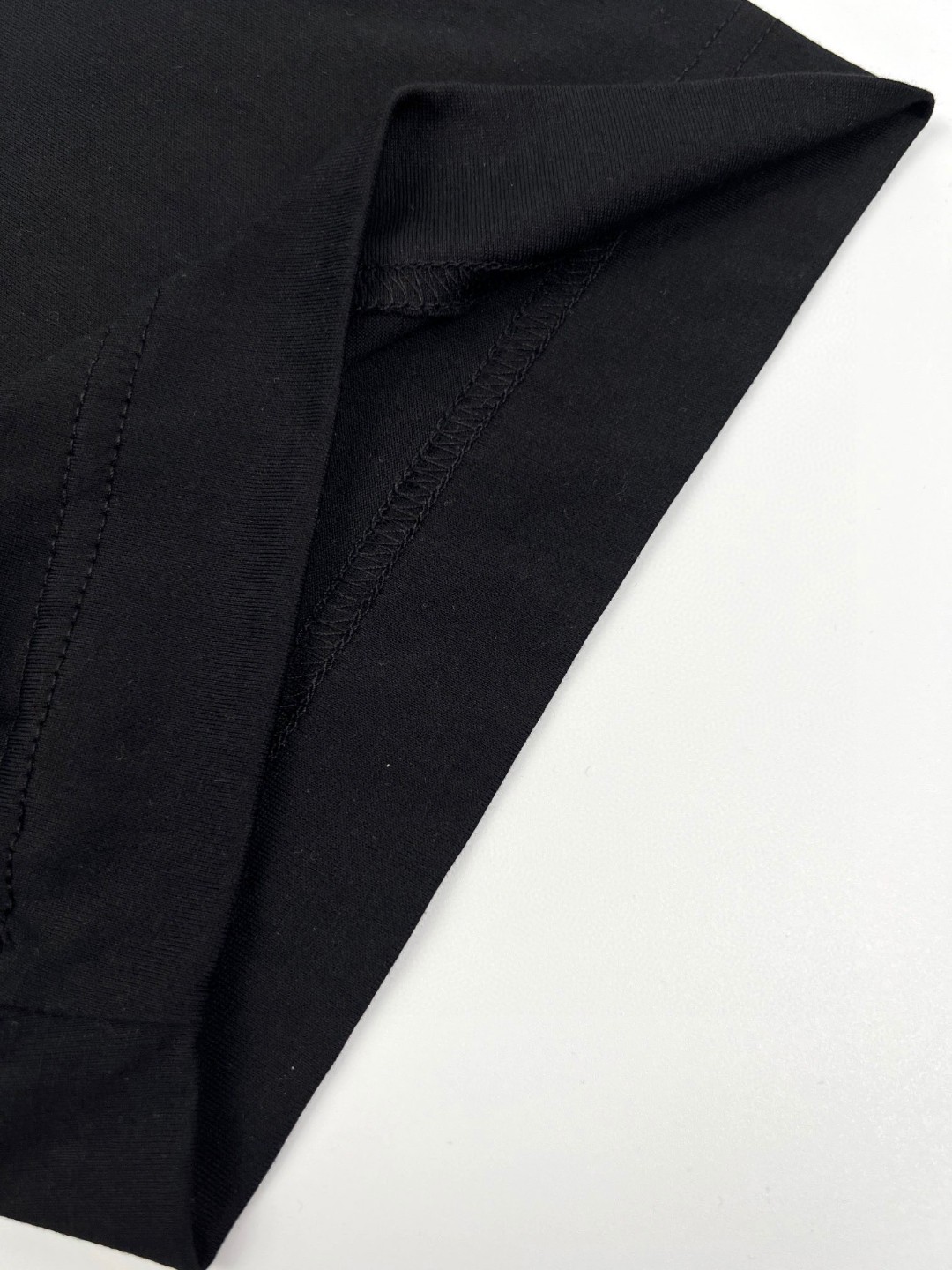 Givenchy 纪梵希 龙年限定 水钻 T恤 短袖 套头 夏款 黑色 