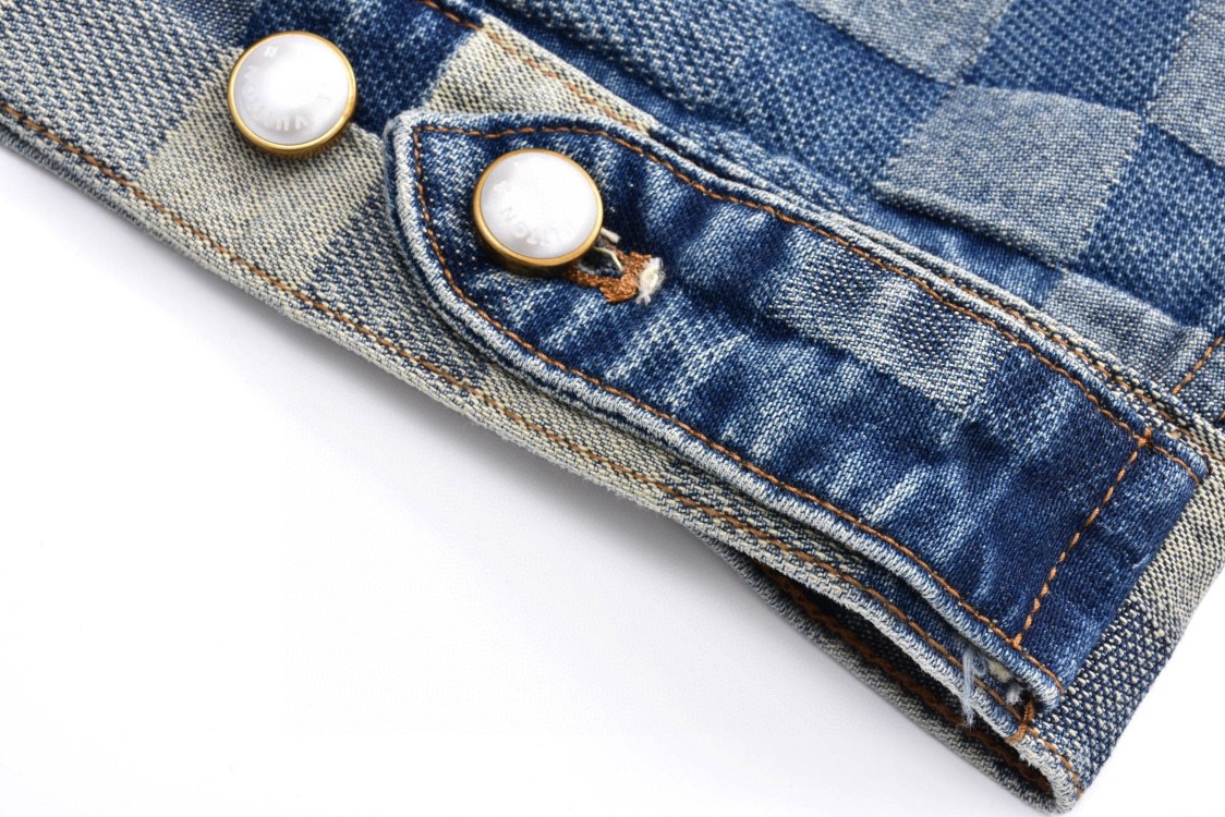 LOUIS VUITTON 路易威登 SS24 菲董联名 马赛克效果翻领牛仔外套 牛仔衣 上衣 夹克 蓝色 1AFHUW