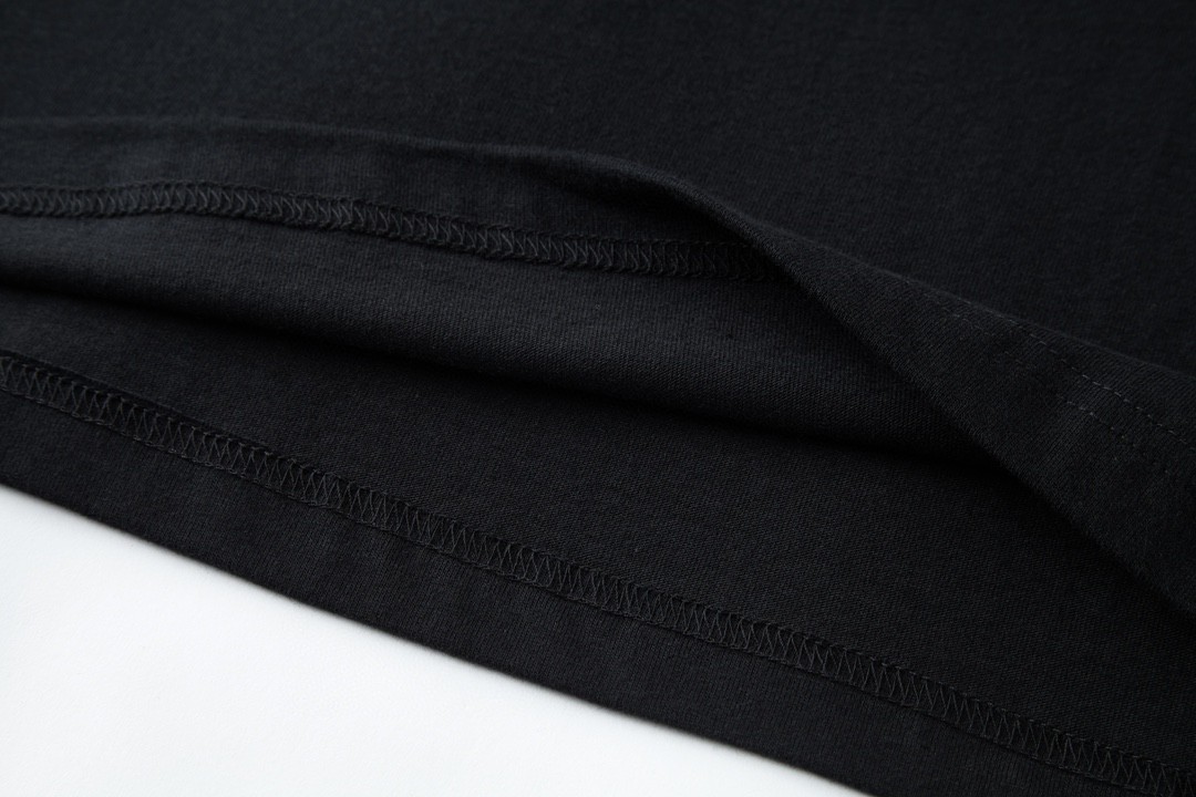 Balenciaga 巴黎世家 模糊溶解字母Logo印花 圆领 短袖 T恤 夏季 黑色 764235TQVI51569