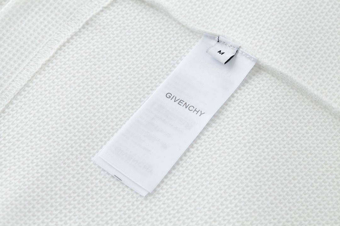 Givenchy 纪梵希 龙年限定 图案刺绣 华夫格卫衣 套头 长袖 秋冬款 白色 