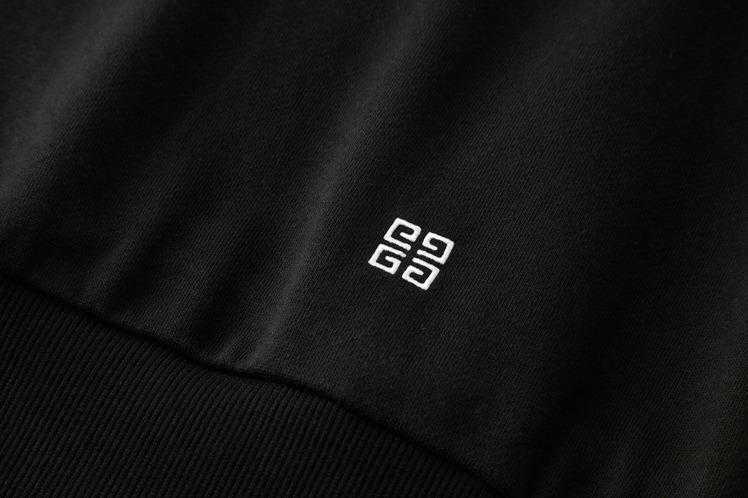 Givenchy 纪梵希 龙年限定 刺绣几何图形 连帽卫衣 套头 长袖 秋冬款 黑色 BMJ0HC3YLV-00