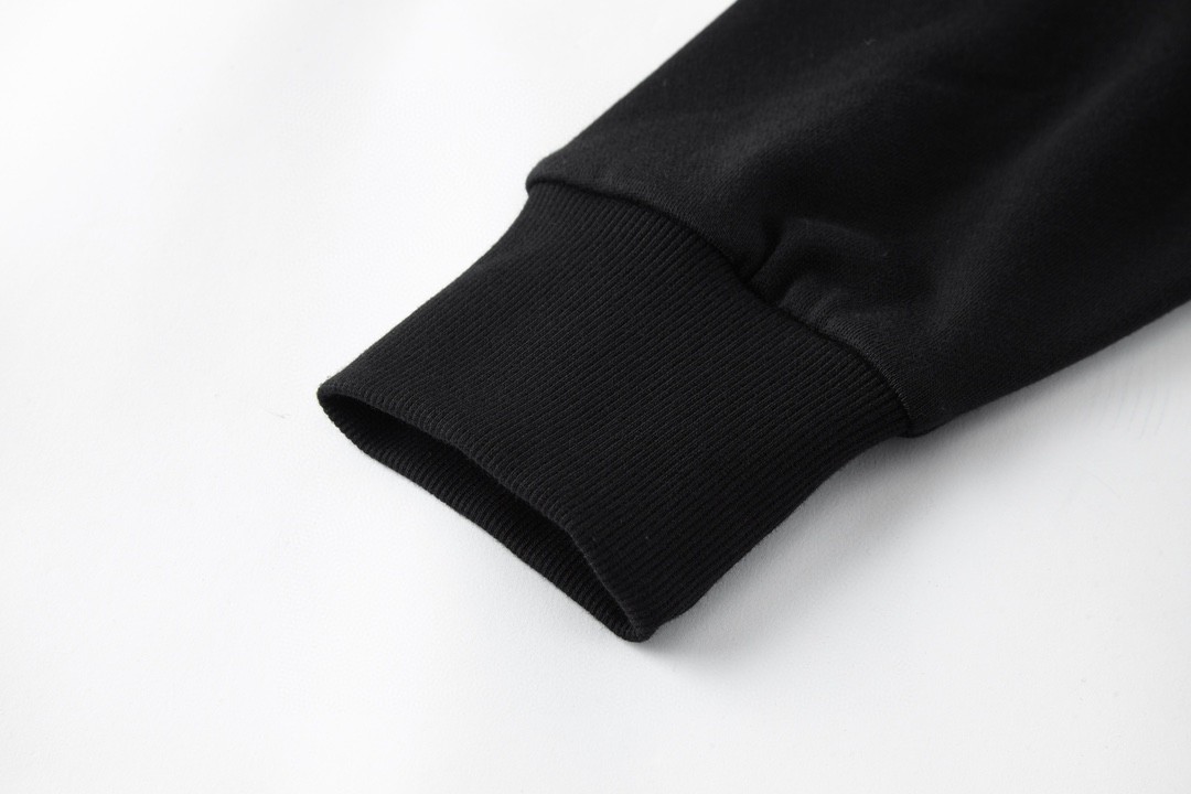 Givenchy 纪梵希 龙年限定 刺绣几何图形 连帽卫衣 套头 长袖 秋冬款 黑色 BMJ0HC3YLV-00