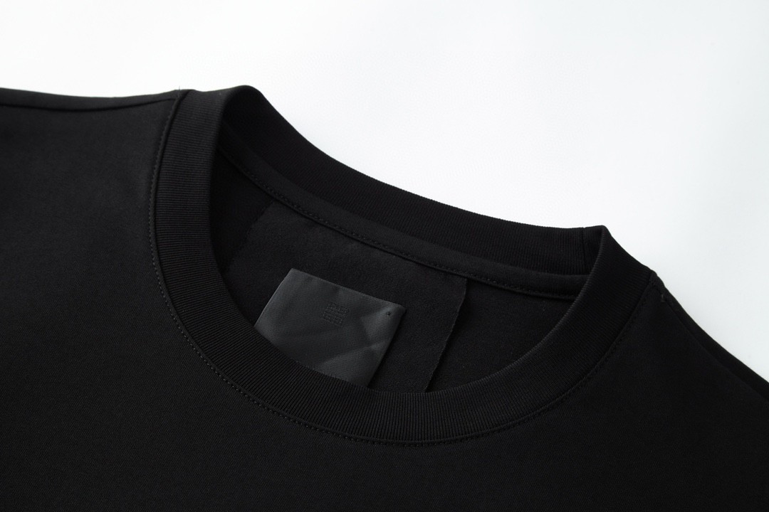 Givenchy 纪梵希 龙年限定 刺绣几何图案 T恤 短袖 套头 夏款 黑色 BM716G3YLV-001