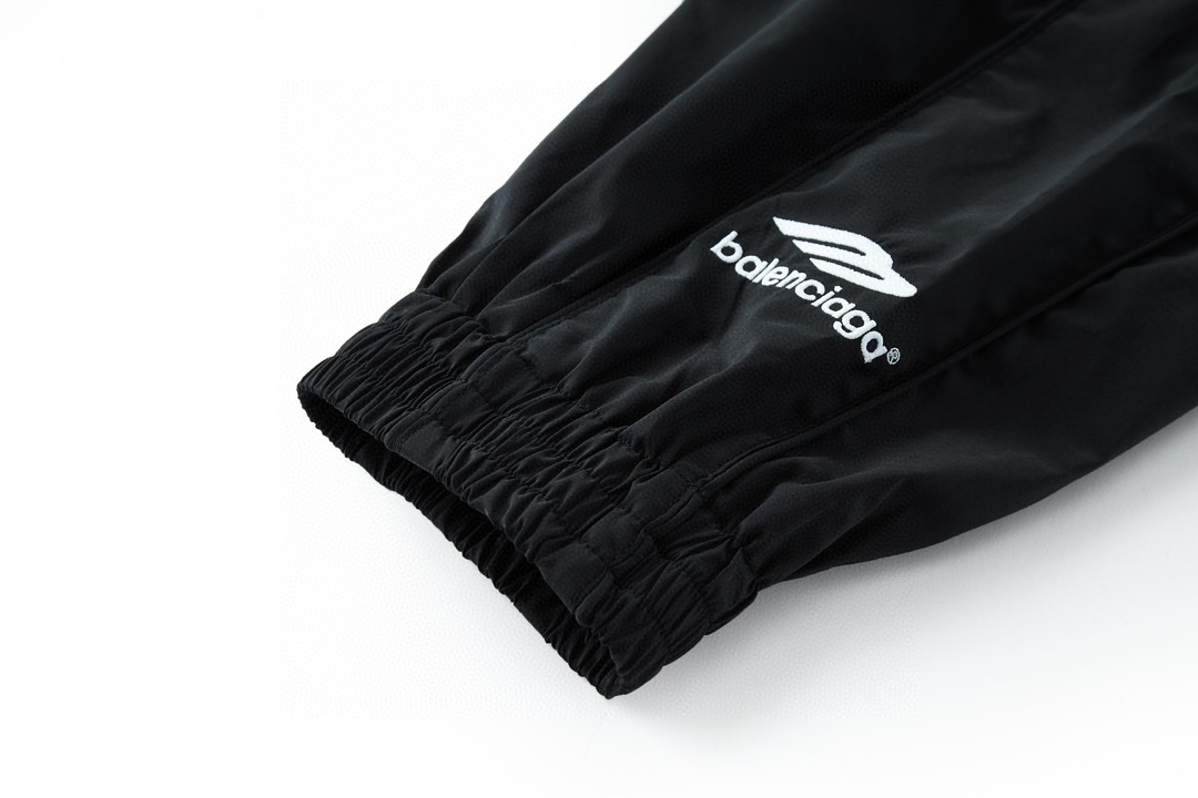 Balenciaga 巴黎世家 曼联10号 长袖 夹克 冲锋衣 外套 秋冬 黑色 780884TPQ381000