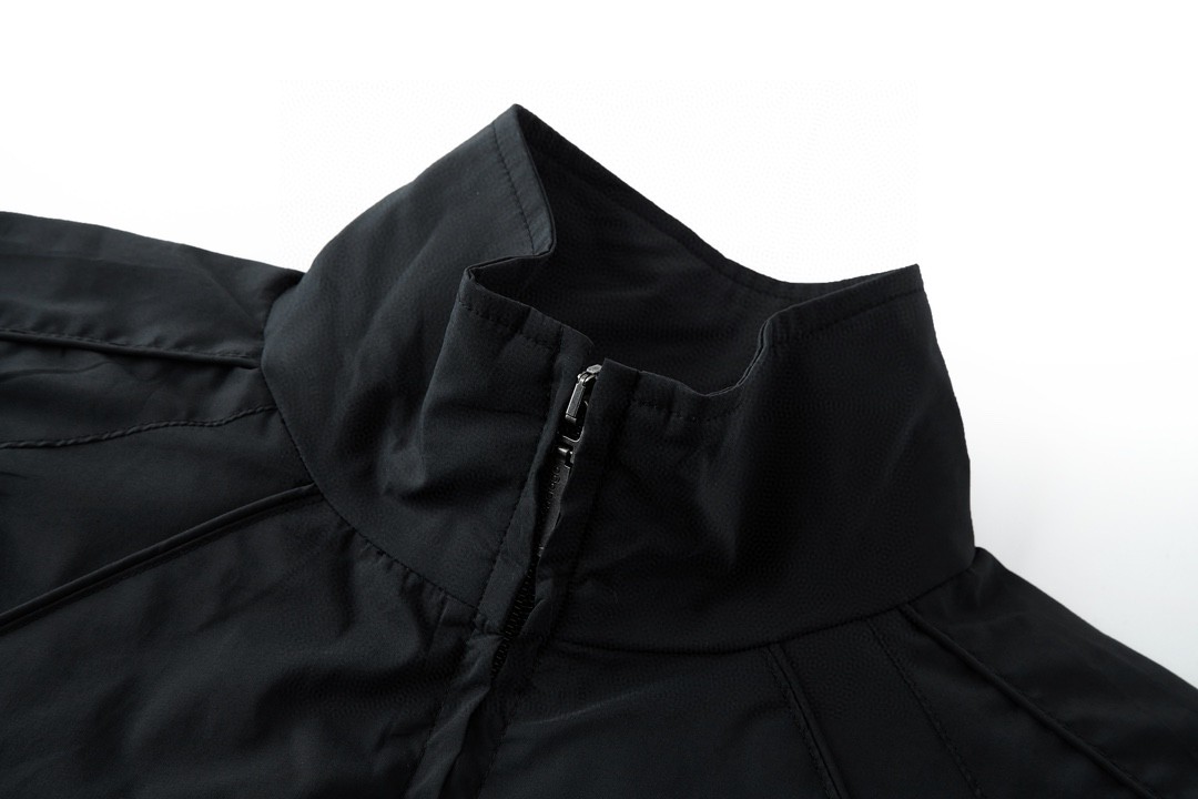 Balenciaga 巴黎世家 曼联10号 长袖 夹克 冲锋衣 外套 秋冬 黑色 780884TPQ381000