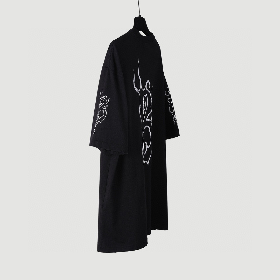 Balenciaga 巴黎世家 火焰字母Logo印花 圆领 短袖 T恤 夏季 黑色 739028TPVN51070