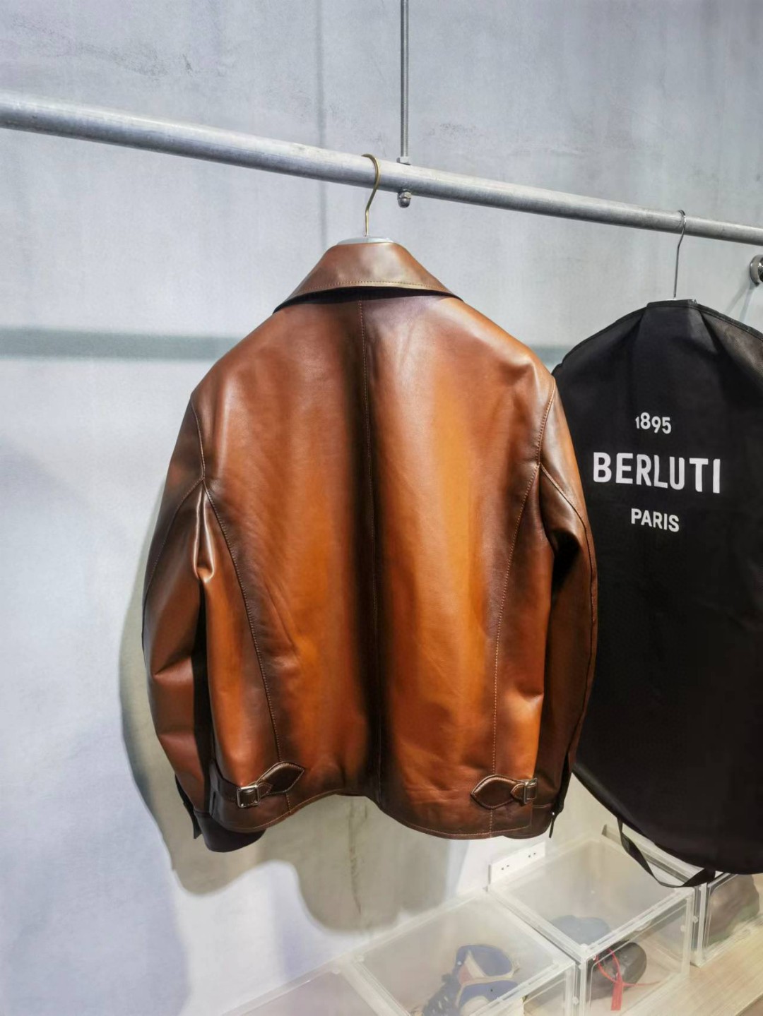 高定系列 Berluti 羊皮拉链夹克 皮衣 外套 长袖 棕色