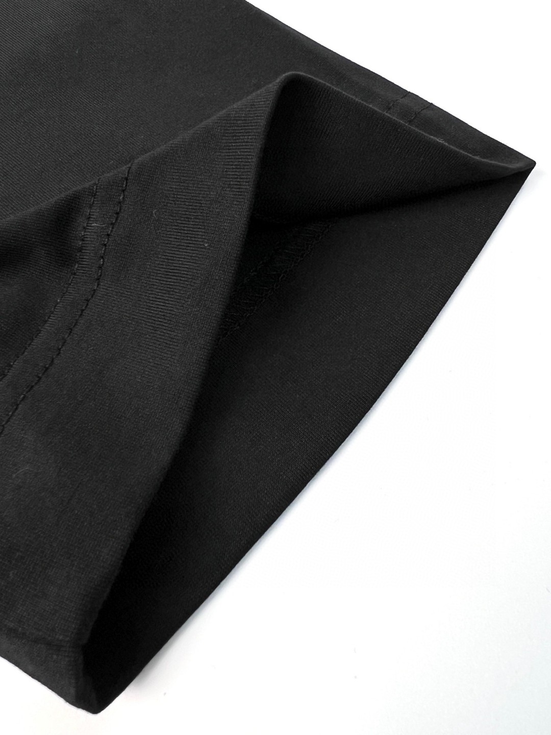 Givenchy 纪梵希 火焰字母logo印花 T恤 短袖 套头 夏款 黑色 BM716G3YGE-001