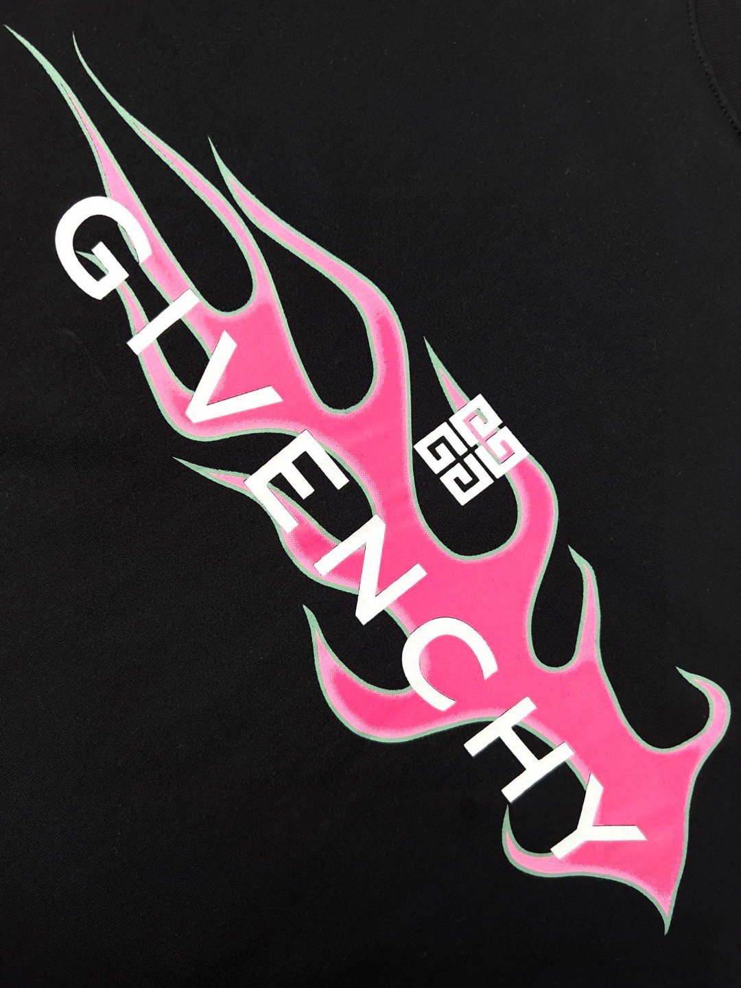 Givenchy 纪梵希 火焰字母logo印花 T恤 短袖 套头 夏款 黑色 BM716G3YGE-001