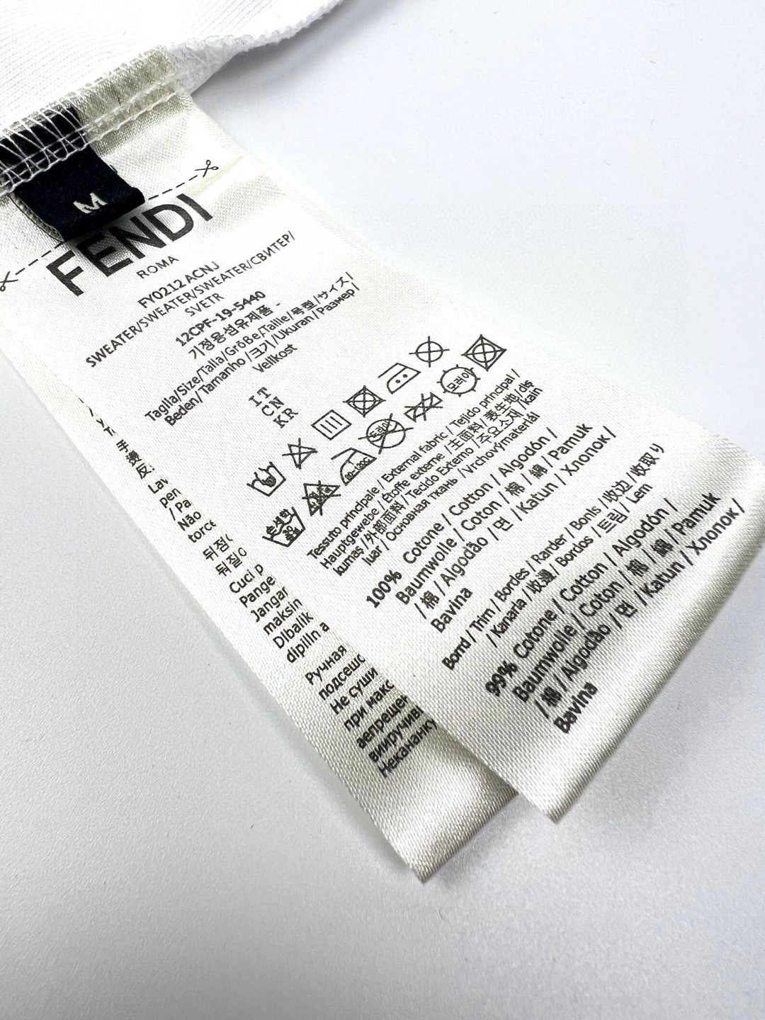 FENDI 芬迪 字母logo印花 圆领 T 恤 短袖 上衣 夏款 白色 FS9626AQFZF0ZNM