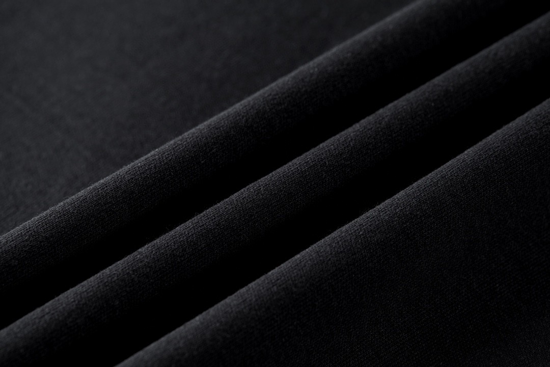 FENDI 芬迪 纯色徽标图案 圆领 T 恤 短袖 上衣 夏款 黑色 FY0936AQJEF0-QA1