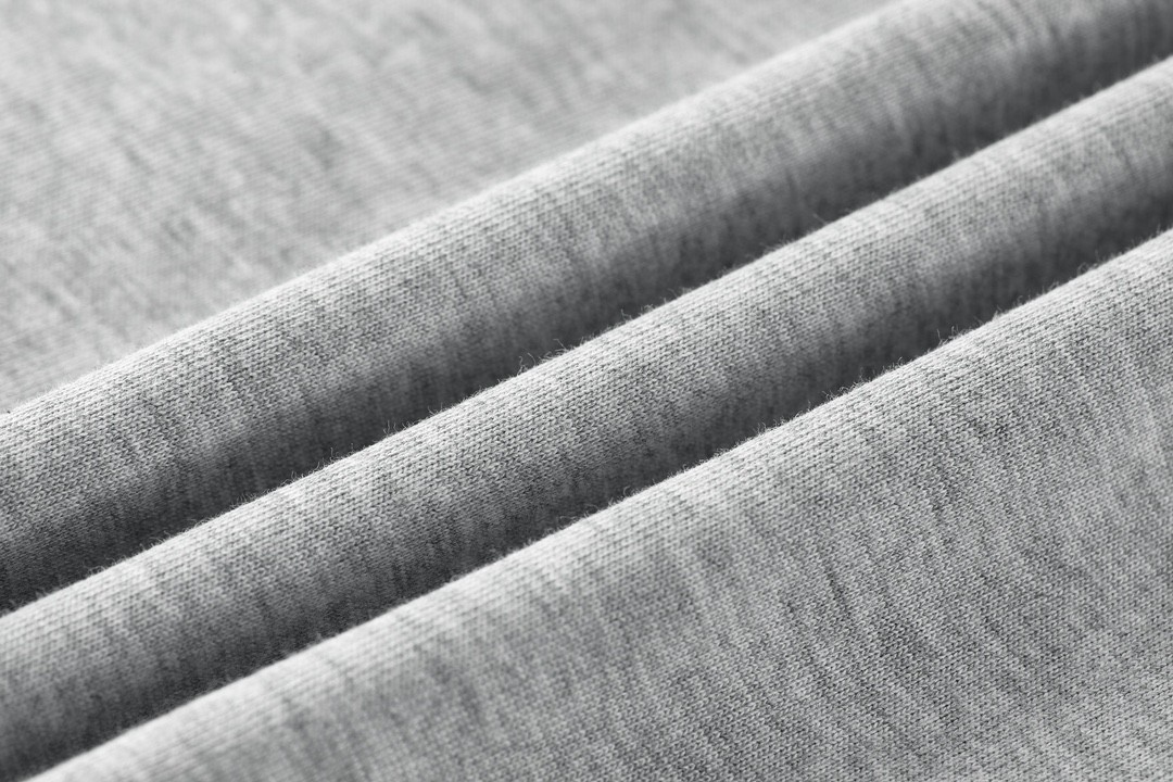 CELINE 赛琳 纯色刺绣徽标 T恤 圆领 短袖 夏款 男女同款 灰色 2X04I671Q-09MO