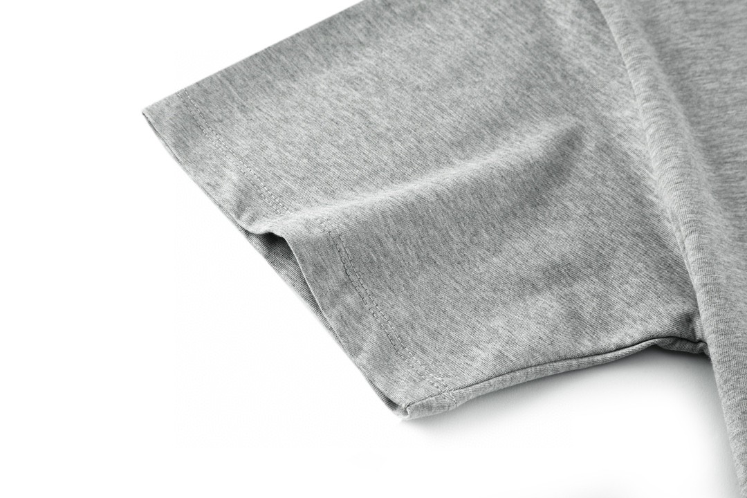 CELINE 赛琳 纯色刺绣徽标 T恤 圆领 短袖 夏款 男女同款 灰色 2X04I671Q-09MO