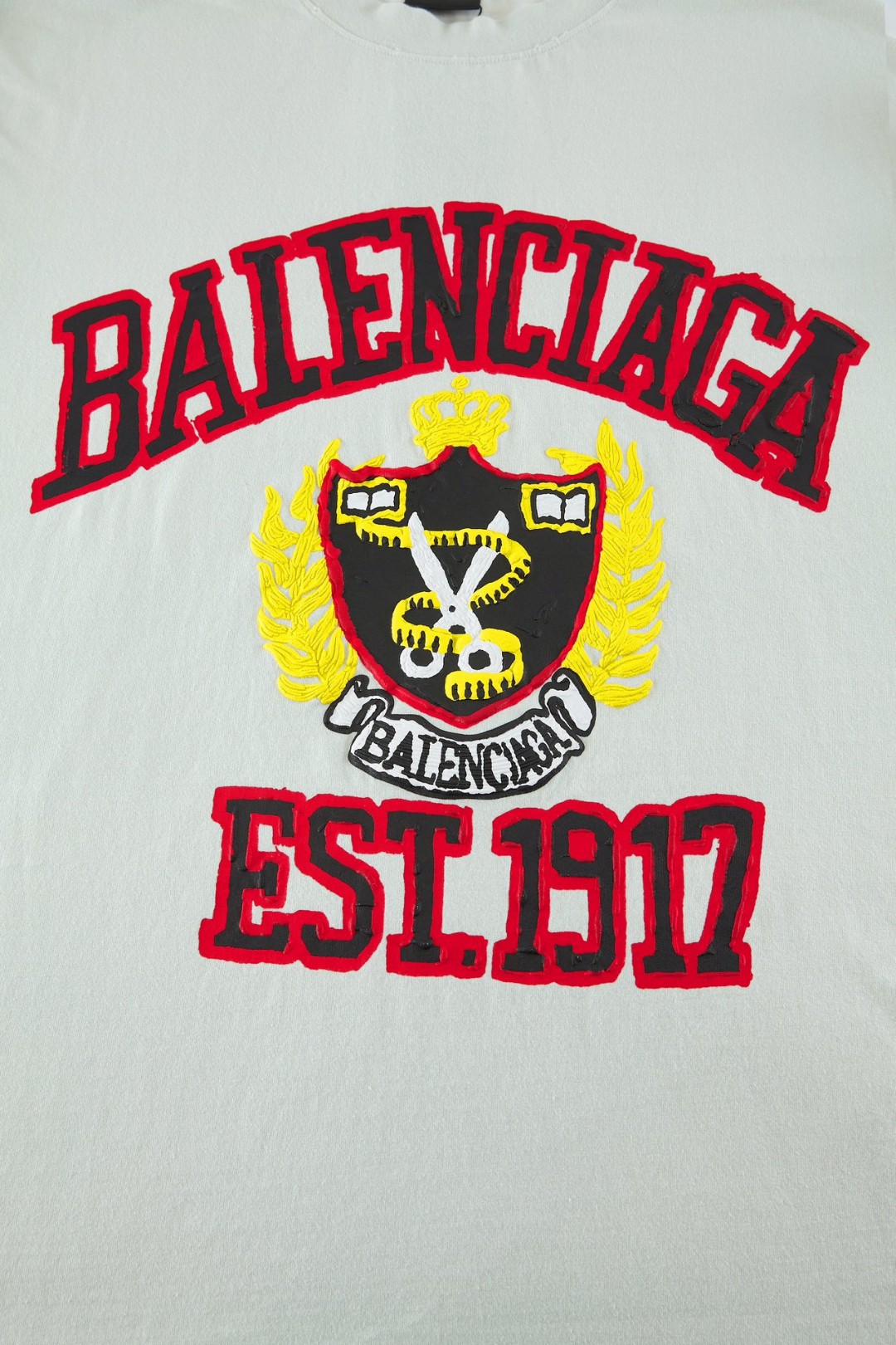 Balenciaga 巴黎世家 剪刀图案字母logo印花 圆领 短袖 T恤 夏季 米白色 739784TOVK19012