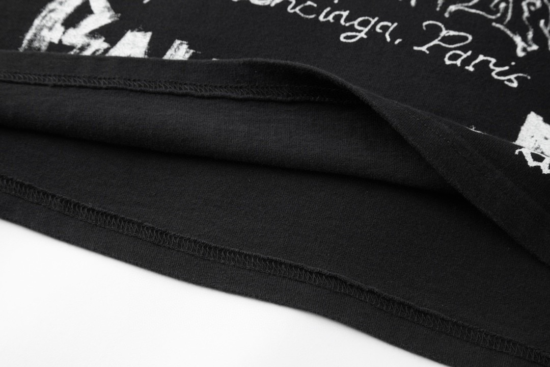 Balenciaga 巴黎世家 New Year 新年系列 字母印花 卫衣 T恤 圆领 长袖 黑色 699191TPVO31569