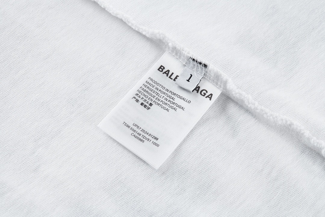 Balenciaga 巴黎世家 New Year 新年系列 字母印花 卫衣 T恤 圆领 长袖 白色 699191TPVO29065