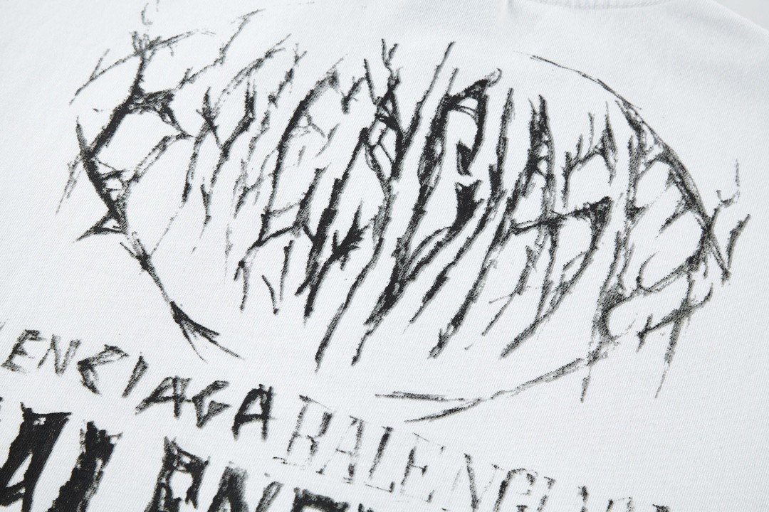 Balenciaga 巴黎世家 New Year 新年系列 字母印花 卫衣 T恤 圆领 长袖 白色 699191TPVO29065