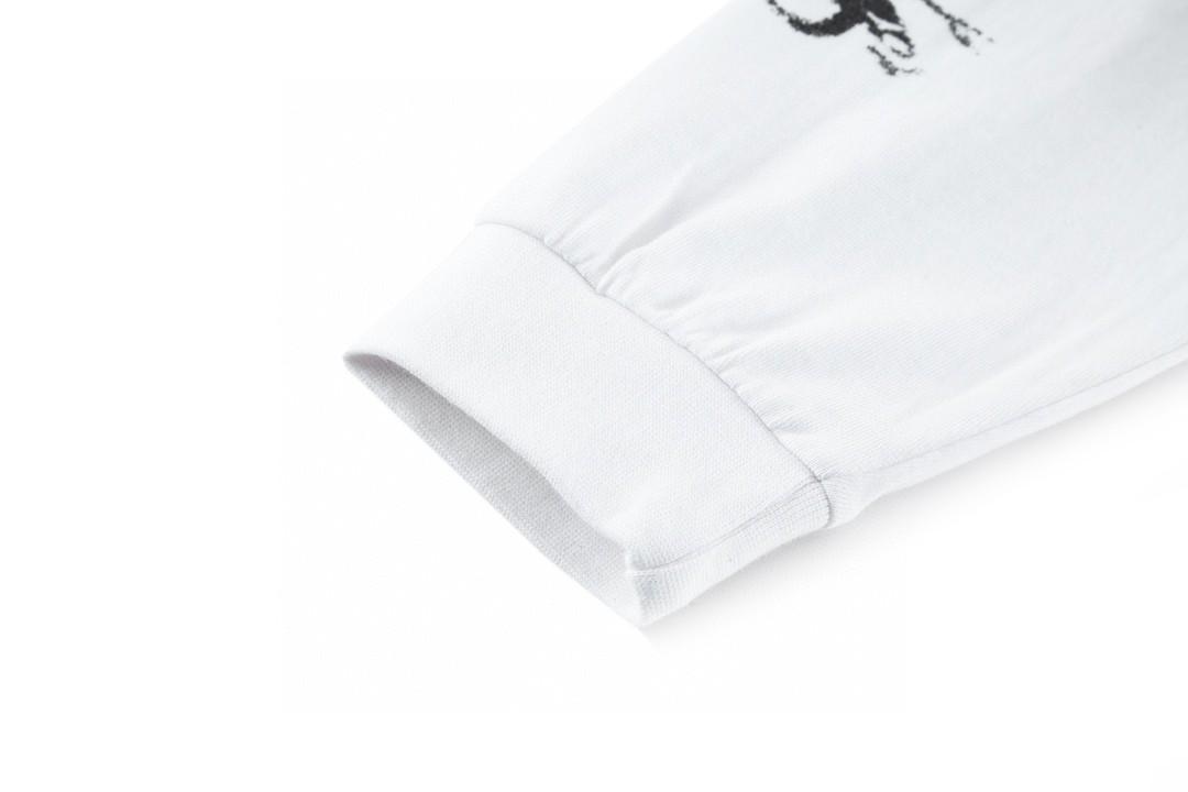 Balenciaga 巴黎世家 New Year 新年系列 字母印花 卫衣 T恤 圆领 长袖 白色 699191TPVO29065