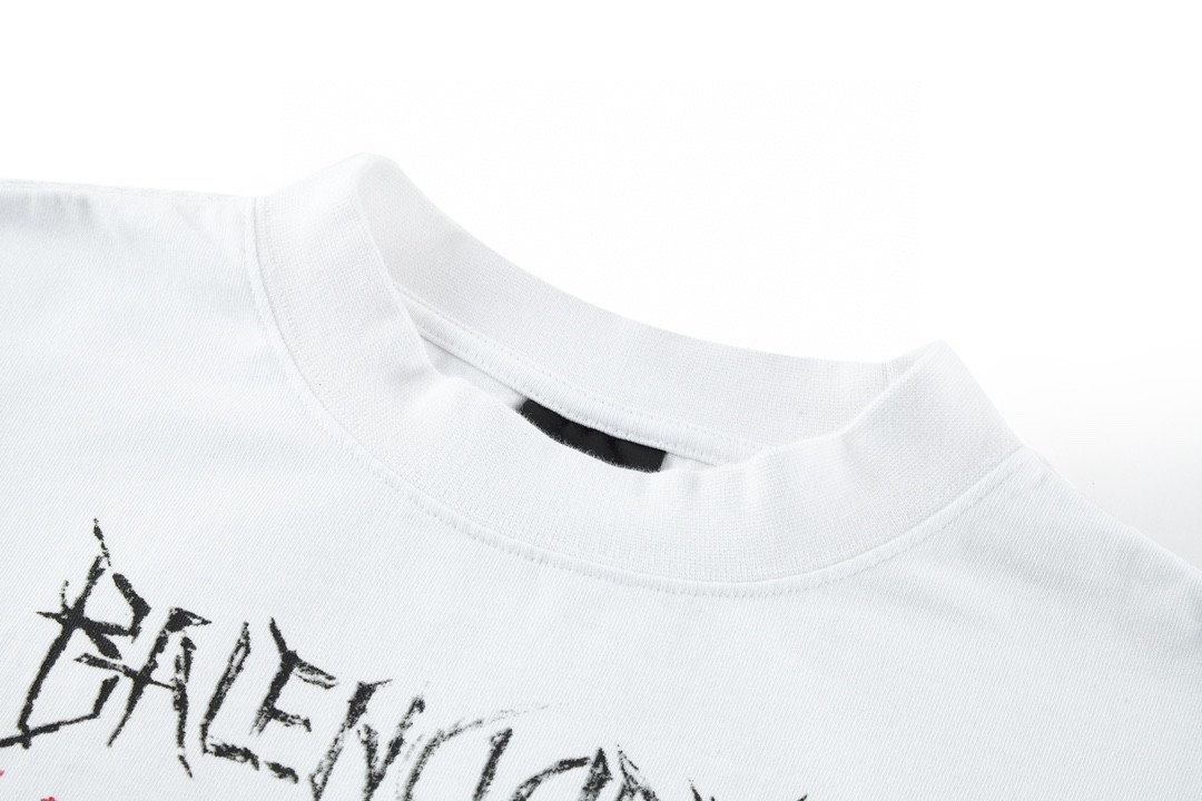 Balenciaga 巴黎世家 New Year 新年系列 字母印花 卫衣 T恤 圆领 长袖 白色 699191TPVO29065