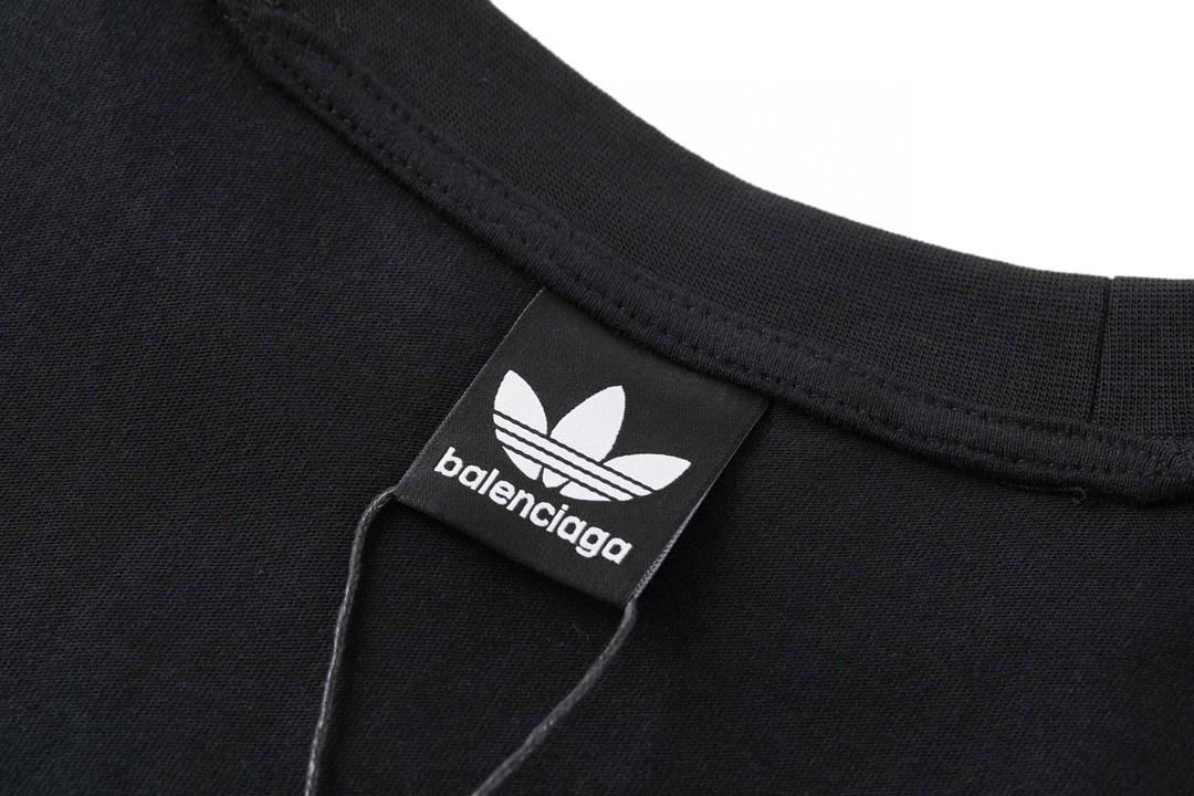 Balenciaga 巴黎世家 adidas 联名款 刺绣字母Logo 圆领 短袖 T恤 夏季 黑色 IB5243
