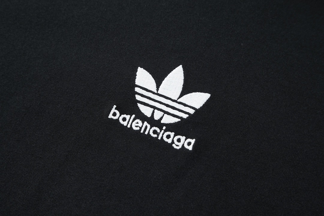 Balenciaga 巴黎世家 adidas 联名款 刺绣字母Logo 圆领 短袖 T恤 夏季 黑色 IB5243