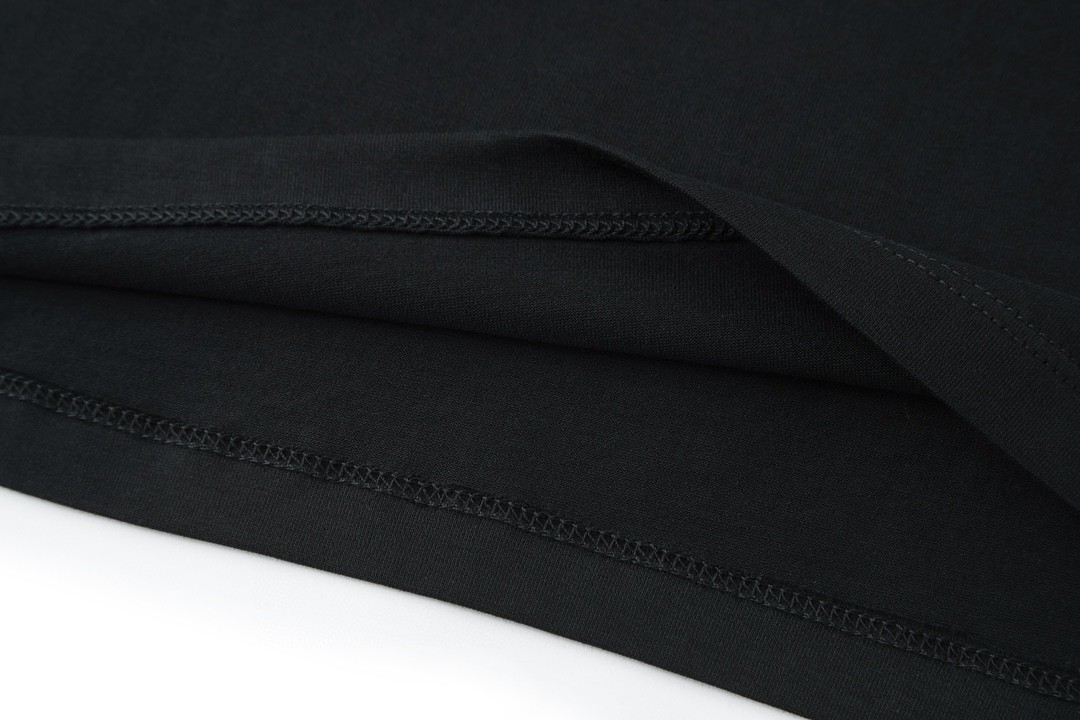 CELINE 赛琳 水钻字母logo 短袖 T恤 圆领 夏款 黑色 2X49F671Q-38BR