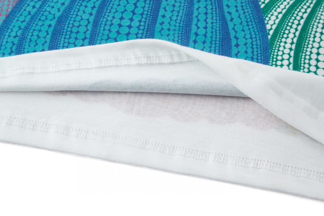 LOUIS VUITTON 草间弥生 Yayoi Kusama SS23 Logo 南瓜印花 短袖 圆领 T 恤 上衣 夏款 白色 1AB74Y