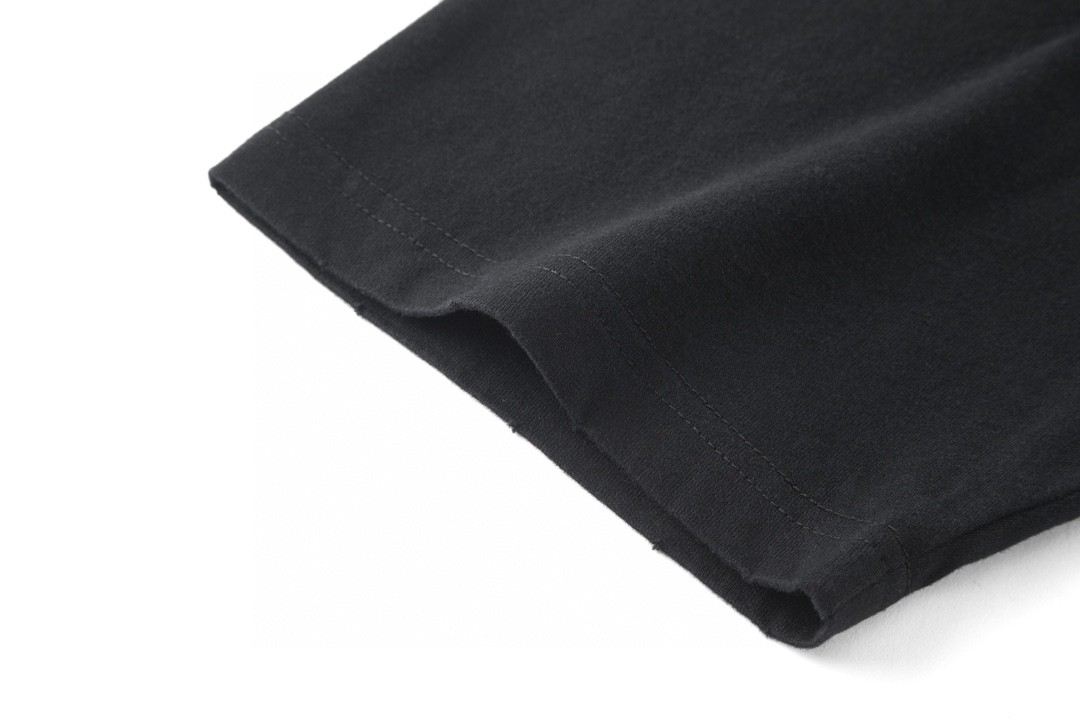 Balenciaga 巴黎世家 草写字母Logo 短袖 T恤 圆领 短款 夏季 黑色