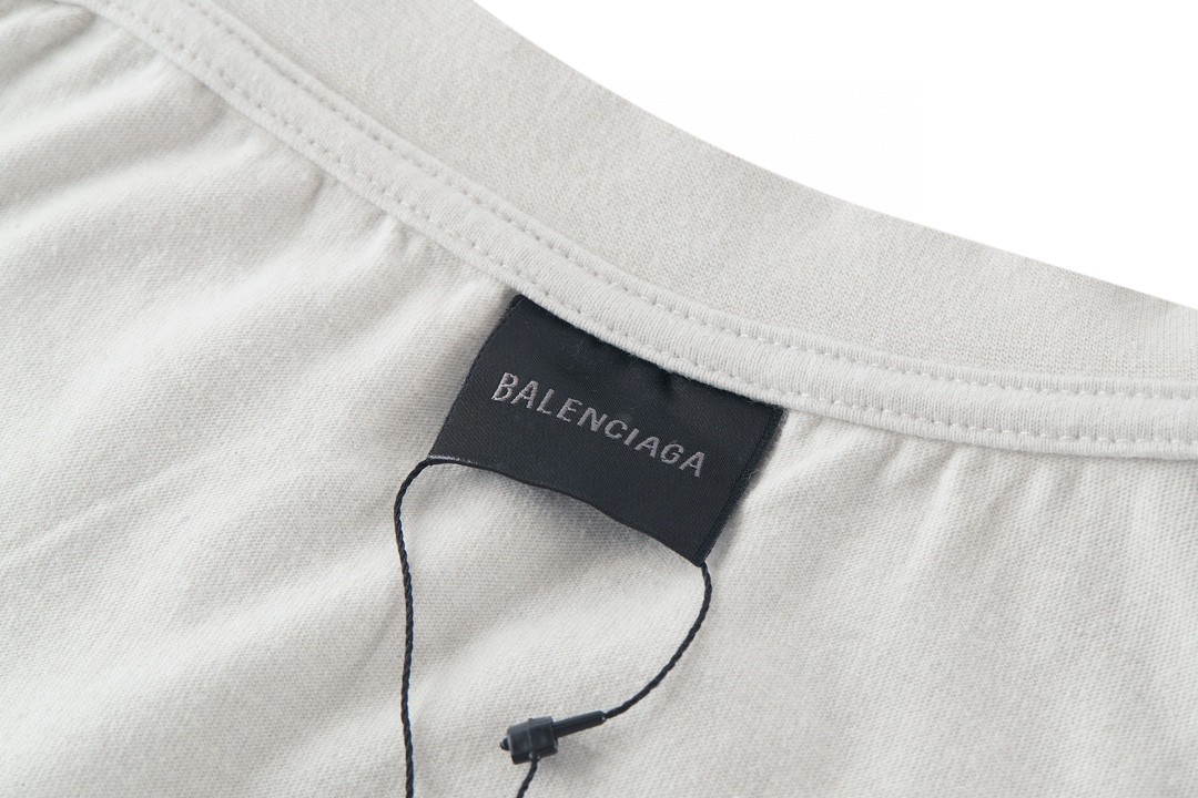 Balenciaga 巴黎世家 曼联做旧刺绣徽章 短袖 T恤 圆领 夏季 米色 739028TOVN29012