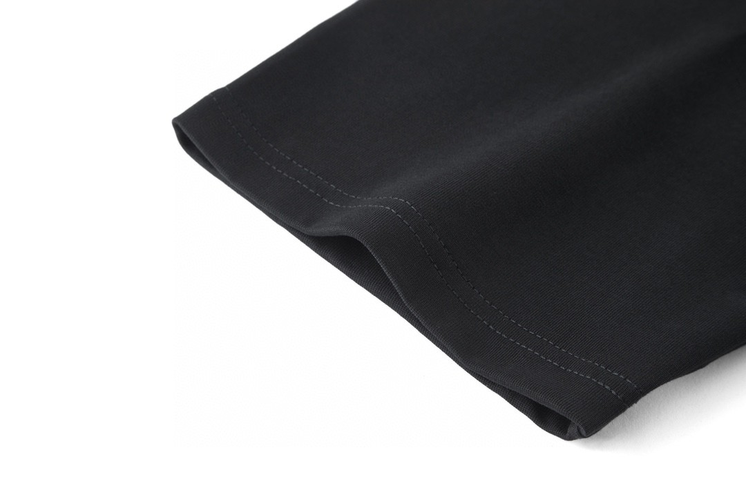 PRADA 普拉达 纯色徽标口袋 圆领 短袖 T恤 黑色 