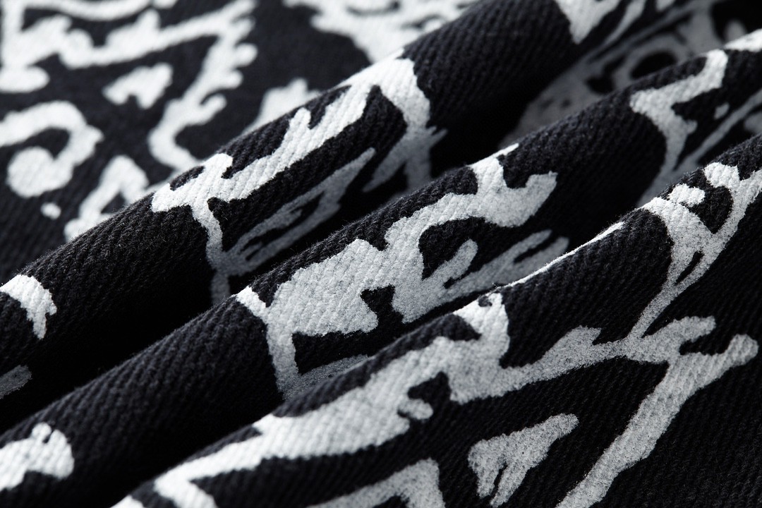 Balenciaga 巴黎世家 SS24 New Year 新年系列 涂鸦印花长袖夹克 牛仔外套 牛仔衣 秋冬 水洗灰 773804TBP473721