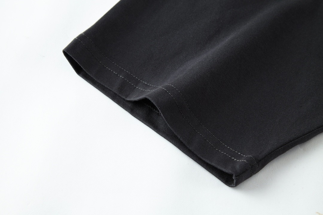 Balenciaga 巴黎世家 刺绣字母logo 短袖 T 恤 圆领 夏季 黑色 641675TKVJ19034