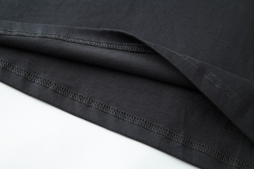 Balenciaga 巴黎世家 刺绣字母logo 短袖 T 恤 圆领 夏季 黑色 641675TKVJ19034