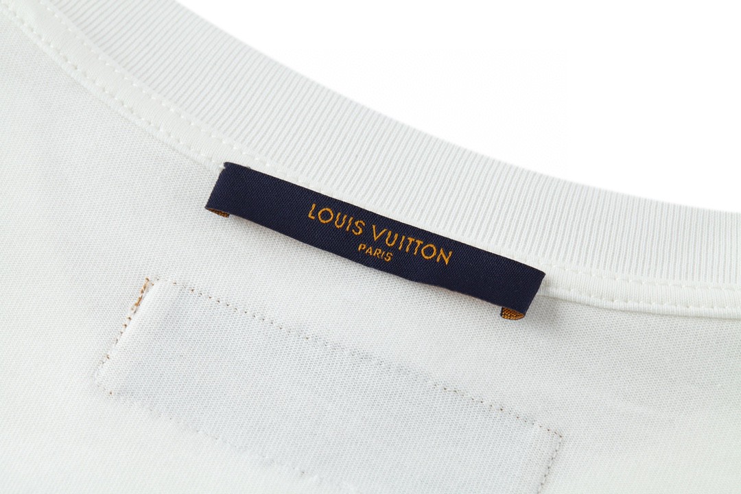 LOUIS VUITTON 路易威登 SS22 Spread 刺绣字母Logo图案 短袖 T恤 圆领 上衣 夏款 白色 1AA808