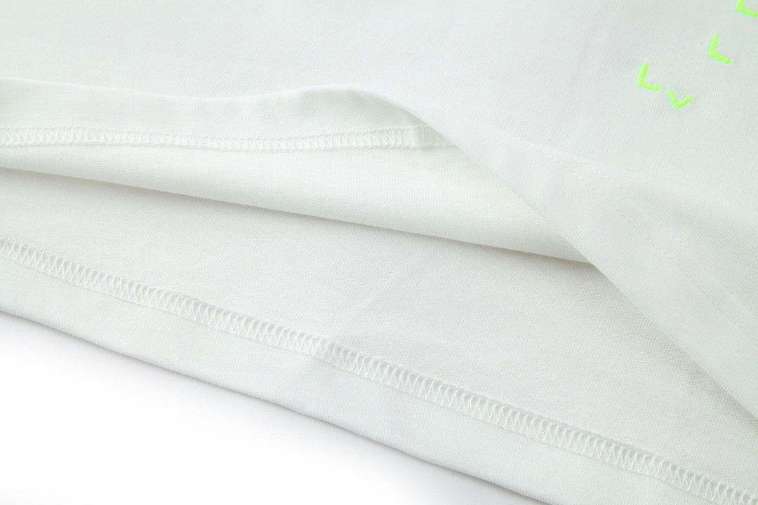 LOUIS VUITTON 路易威登 SS22 Spread 刺绣字母Logo图案 短袖 T恤 圆领 上衣 夏款 白色 1AA808