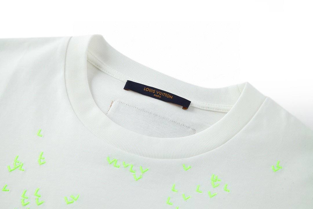 LOUIS VUITTON 路易威登 SS22 Spread 刺绣字母Logo图案 短袖 T恤 圆领 上衣 夏款 白色 1AA808