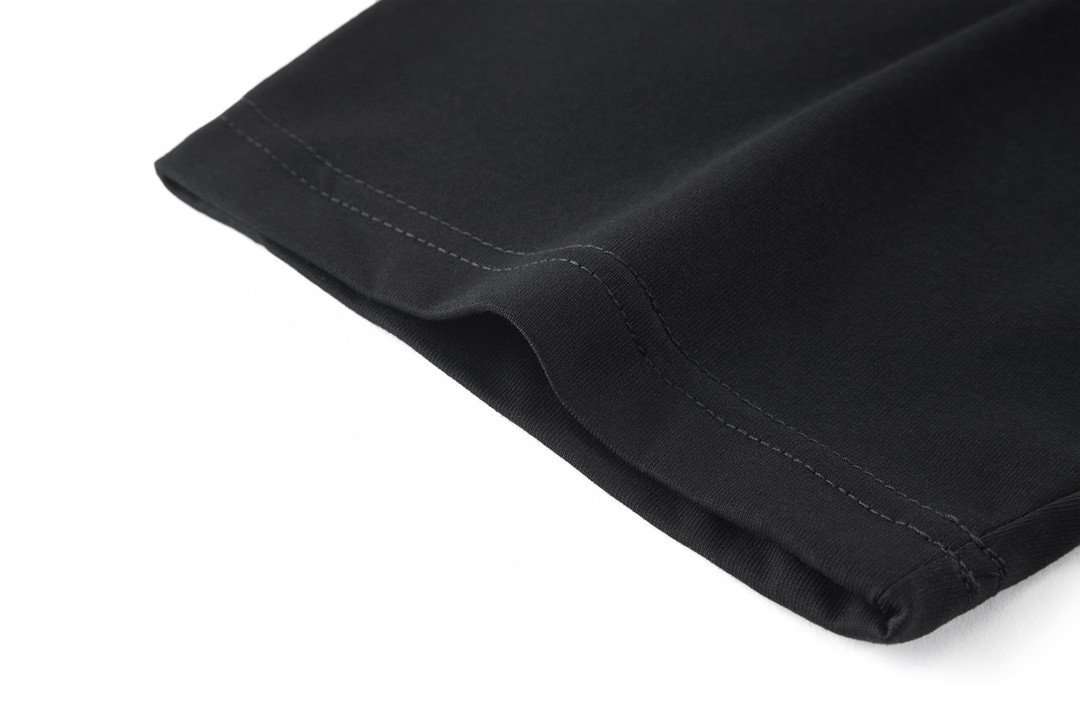 GUCCI 古驰 渐变彩虹字母logo闪电印花 短袖 T恤 圆领 套头 夏季 黑色 616036-XJFF9-1152