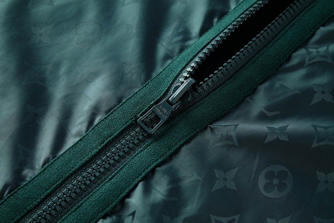 LOUIS VUITTON 路易威登 双面穿拉链夹克 外套 绿色1AF716