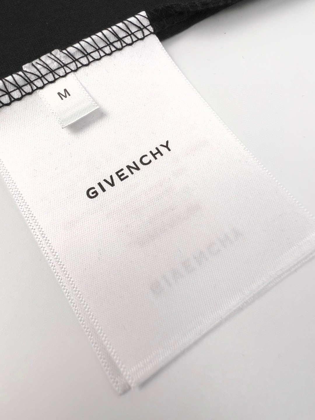 Givenchy 纪梵希字母logo印花 T恤 短袖 套头 夏款 黑色 BM716N3YLW-001