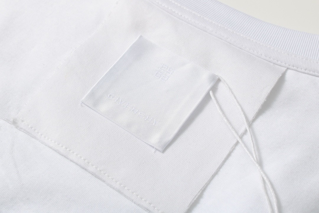 Givenchy 纪梵希 破洞假两件字母logo印花 T恤 短袖 套头 夏款 白色 BM71G13Y8Y-100