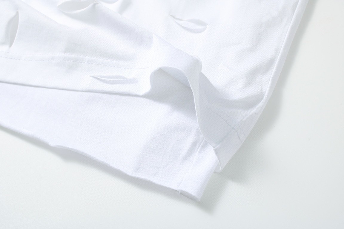 Givenchy 纪梵希 破洞假两件字母logo印花 T恤 短袖 套头 夏款 白色 BM71G13Y8Y-100