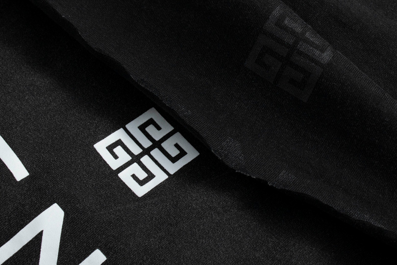 Givenchy 纪梵希 双层字母logo印花 T恤 短袖 套头 夏款 黑色 