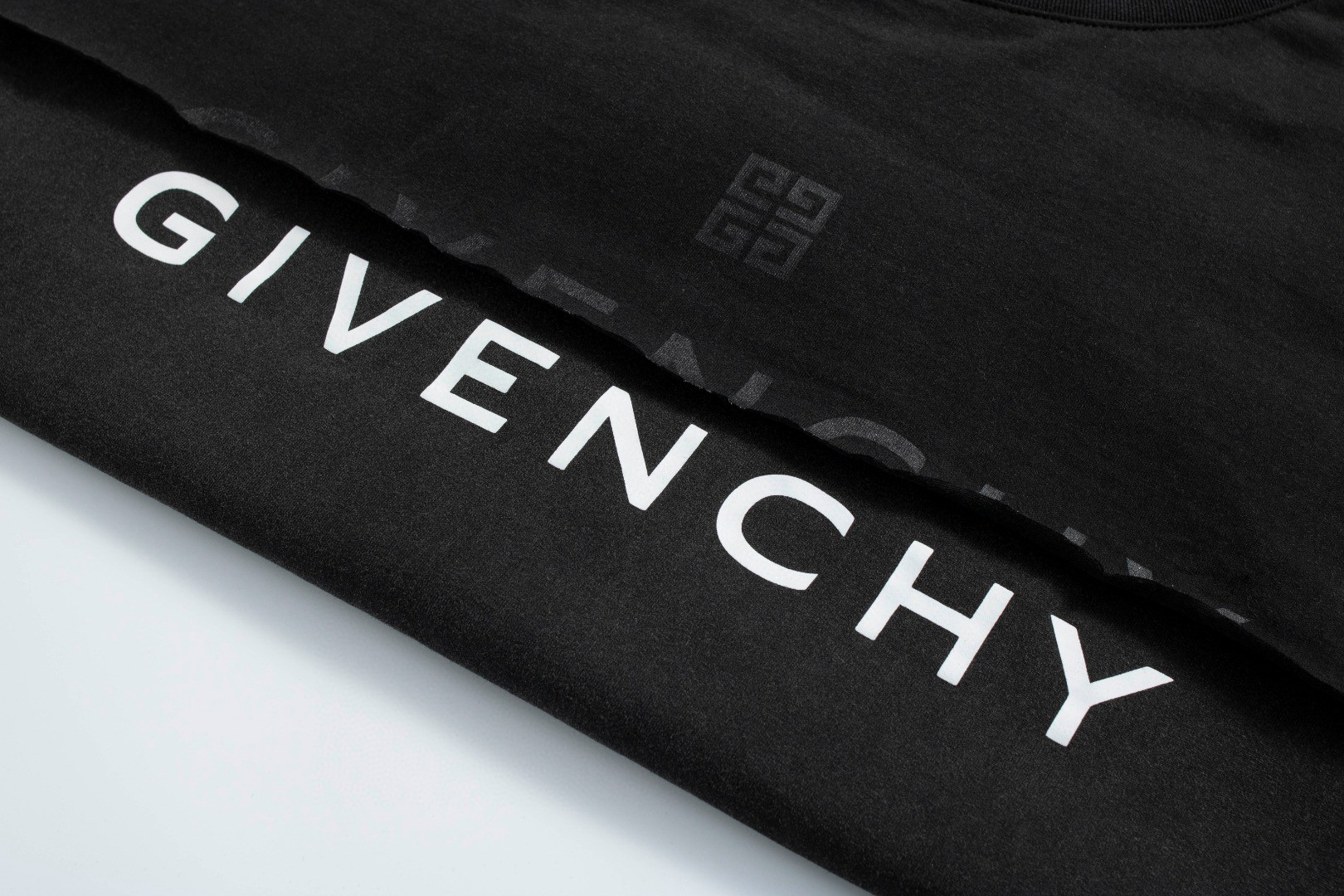 Givenchy 纪梵希 双层字母logo印花 T恤 短袖 套头 夏款 黑色 