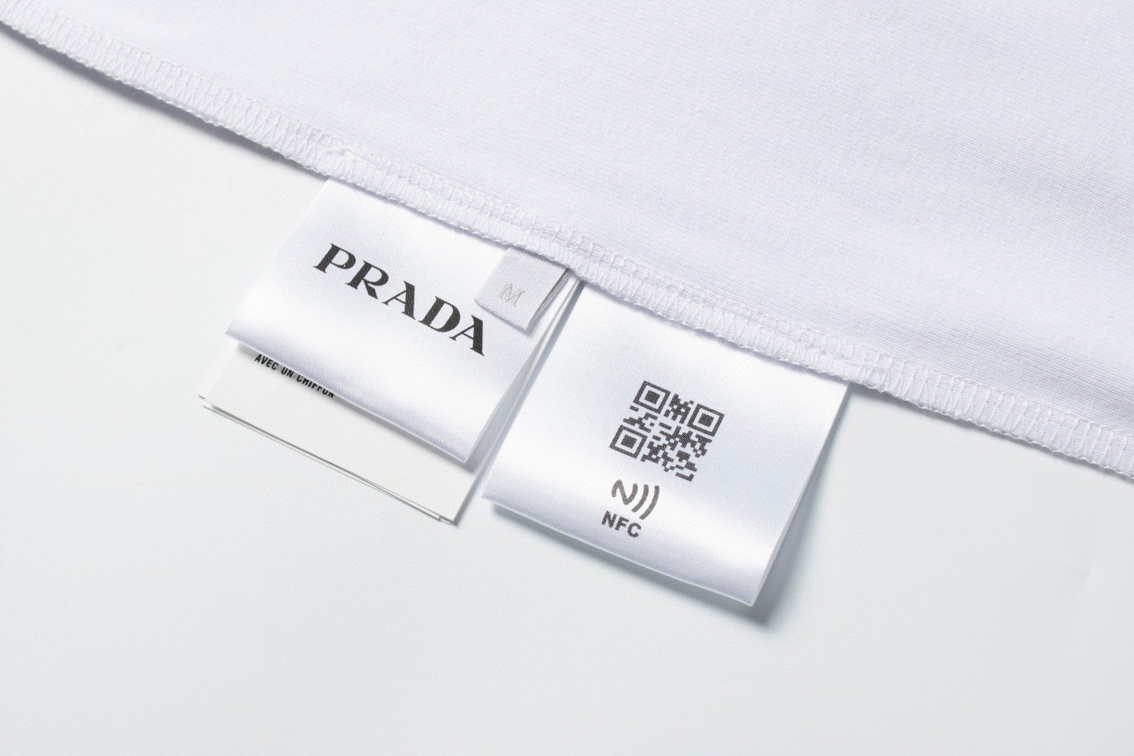 PRADA 普拉达 纯色徽标背心 短袖 夏款 白色